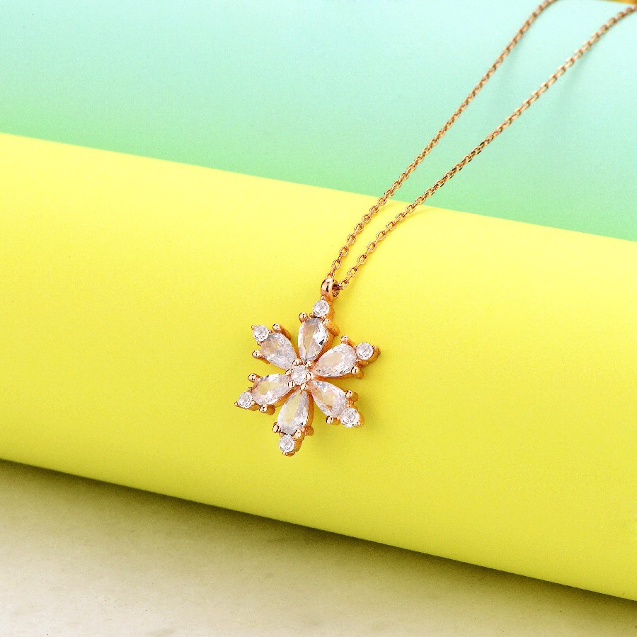 925 Ayar Lotus Çiçeği Bayan Gümüş Kolye