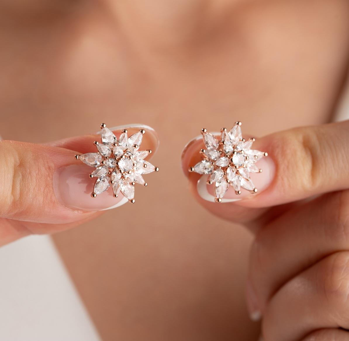 925 Ayar Gümüş Lotus Küpe Çifti