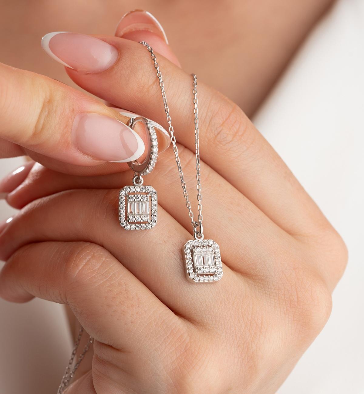 925 Ayar Baget Taşlı Gümüş  Kolye Küpe Seti